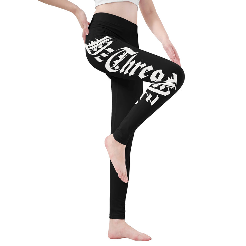 DzThreaDz. Black and White Womens Leggings