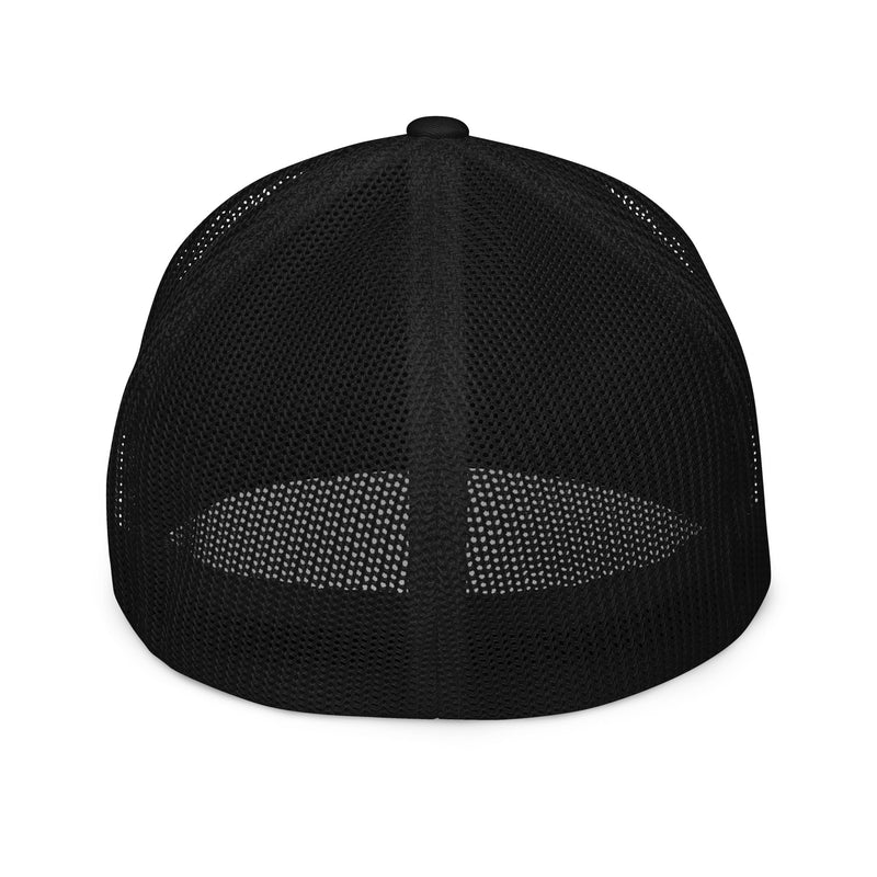 DzThreaDz. Closed-back trucker cap