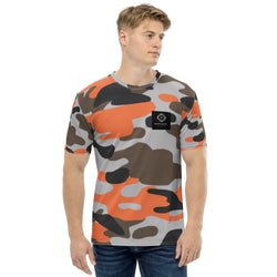 DzThreaDz. Orange Camo Men's t-shirt