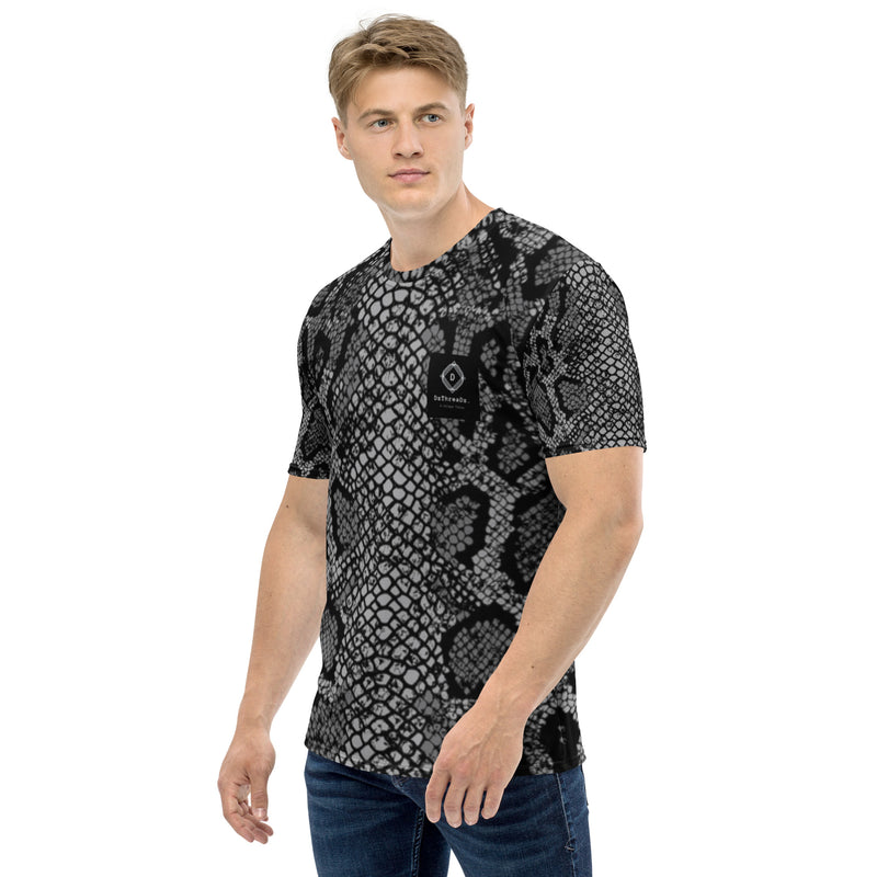 DzThreaDz. Snake Print Men's t-shirt