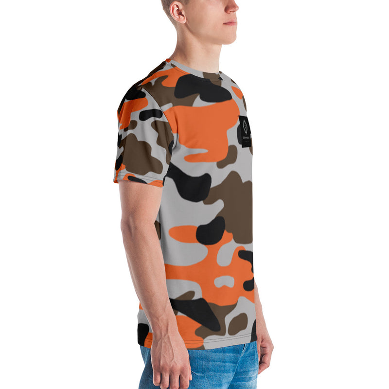 DzThreaDz. Orange Camo Men's t-shirt